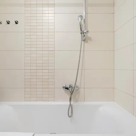 Cracow Verdant With Parking By Renters Διαμέρισμα *