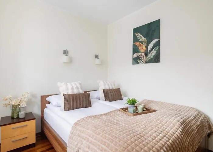 Cracow Verdant With Parking By Renters Lejlighed