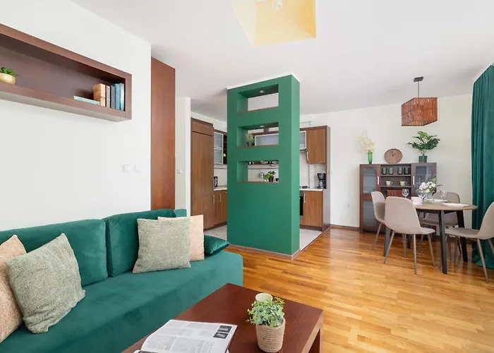 Cracow Verdant With Parking By Renters Lejlighed Kraków