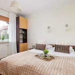 Cracow Verdant With Parking By Renters