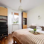 Apartman Cracow Verdant With Parking By Renters