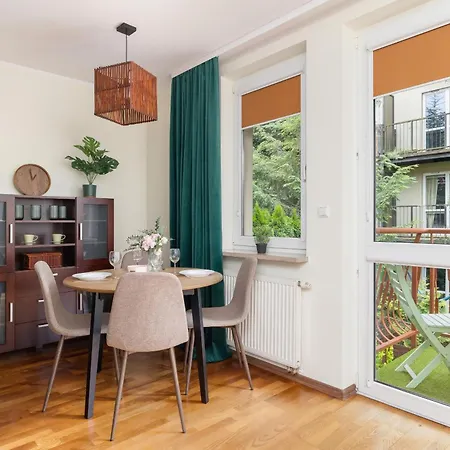 Apartamento Cracow Verdant With Parking By Renters